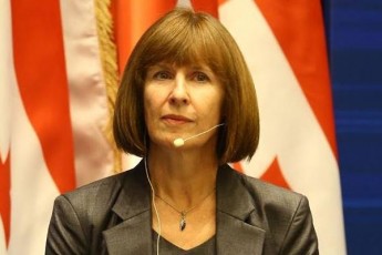 c-hepatitis-vadagasul-medikamentebTan-dakavSirebulma-informaciis-gaSuqebam-mediaSi-politizebuli-saxe-miiRo