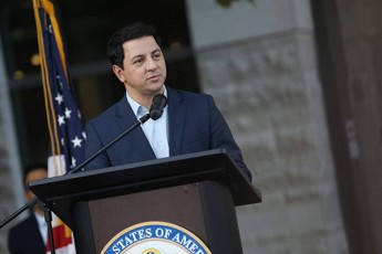 amerikuli-media-THE-HILL-arCil-TalakvaZe-monawileobas-miiRebs-yovelwliur-SekrebaSi-National-Prayer-Breakfast-da-gamarTavs-Sexvedrebs-kongresis-liderebTan