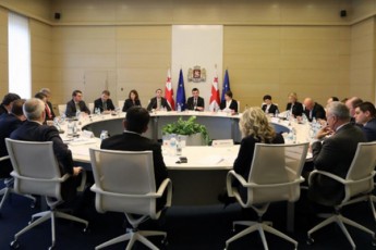 ras-dahpirda-giorgi-gaxaria-investorTa-sabWos-wevrebs-dRevandel-sxdomaze