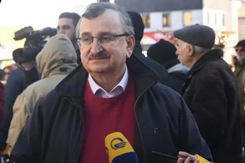 gociriZe-acxadebs-rom-boikoti-ar-iqneba--am-saarCevno-wesebis-farglebSic-ocnebas-politikur-mousavleTSi-gavuSvebT
