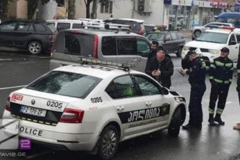 lanCxuTSi-egviptis-moqalaqes-manqana-daejaxa---avtomobils-aseve-egviptis-moqalaqe-marTavda