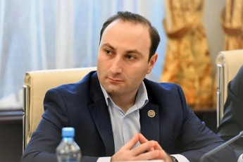 anri-oxanaSvili-Cven-gakeTebuli-gvaqvs-SeTavazeba-10050-ze---dialogis-formatisTvis-mzad-varT-da-gvWirdeba-konkretuli-pasuxi-Cven-kompromisul-variantze