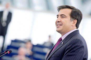 mixeil-saakaSvili-mTeli-bavSvoba-xuTosani-viyavi-magram-ar-vaCagrinebdi-Tavs-Zvel-biWebs-arc-skolaSi-arc-ubanSi