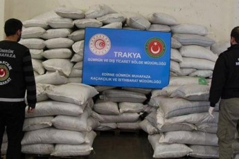 TurqeTSi-daakaves-traileris-mZRoli-romelsac-saqarTveloSi-2-tona-kanafi-Semohqonda