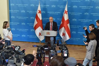 dimitri-xundaZe-saarsebo-Semweobis-mimReb-ojaxebs-gadamowmebis-periodSi-saarsebo-Semweobis-miReba--ar-SeuCerdebaT