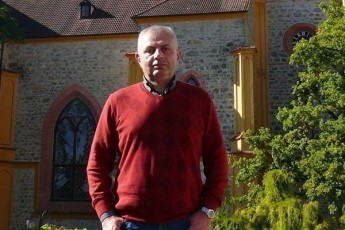 anjafariZe-CugoSvilze-ocnebaSi-ukan-aRar-miesvleba-da-cdilobs-romeliRac-politikur-ZalasTan-daimkvidros-adgili