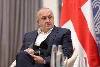 giorgi-margvelaSvili-mzad-var-opoziciur-mrgval-magidasTan-visaubro-ukeTes-arCevnebze-ukeTes-demokratiaze