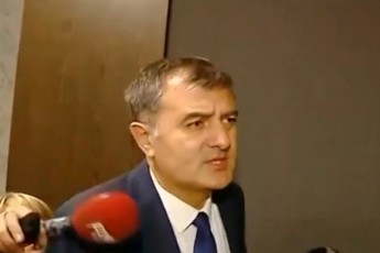 sozar-subari-mentaluri-krizisia-opoziciis-TavebSi-rodesac-sxvas-verafers-fiqroben-garda-imisa-parlamentSi-sawamlavi-daasxan