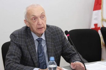 Tengiz-cercvaZis-gancxadebiT-meore-pacienti-romelsac-koronavirusi-daudginda-31-wlis-qalia-da-am-etapze-misi-janmrTelobis-mdgomareoba-damakmayofilebelia