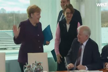 germanelma-ministrma-angela-merkels-koronavirusis-gamo-xeli-ar-CamoarTva-video