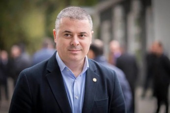 oTar-danelias-informaciiT-koronavirusi-ar-daudasturda-Tumca-TviTizolaciaSi-rCeba