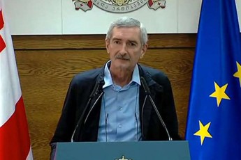 paata-imnaZe-Cemi-biZaSvilis-Svili-mesame-dRea-karantinSia