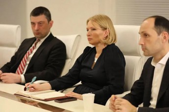 naTia-Turnava-koronavirusis-problema-adre-Tu-gvian-Caivlis-Cven-amas-movereviT-amitom-ar-unda-miviRoT-gadawyvetilebebi-romlebic-gaarTulebs-normaluri-funqcionirebis-reJimSi-dabrunebas