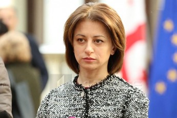 jandacvis-ministris-gancxadebiT-TviTizolaciaSi-arian-koronavirusiT-inficirebuli-im-piris-axloblebi-romelic-wlisTavze-imyofeboda