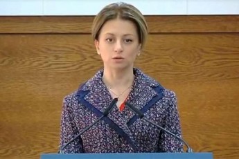 jandacvis-ministris-gancxadebiT-3-adamiani-romelTac-koronavirusi-axlaxan-daudasturda-erTi-ojaxis-wevrebi-arian-da-maTi-mogzaurobis-istoria-aSS-s-ukavSirdeba