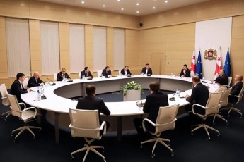 premier-ministrma-samarTaldamcav-uwyebebs-sagangebo-mdgomareobis-farglebSi-dawesebuli-SezRudvebis-efeqturi-aRsrulebis-kontroli-daavala