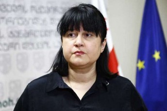 maia-gabunia-upasuxismgeblo-politikuri-gancxadebebi-testebis-gamoyenebis-Sesaxeb-azianebs-process-da-aris-sruliad-miuRebeli