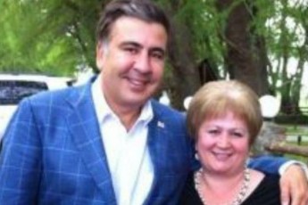 nacmoZraobis-deputati-lieJSi-Satalozea--cxvitaria-saakaSvilTan-Sexvedraze-ise-wavida-sakrebulos-administraciam-araferi-icoda