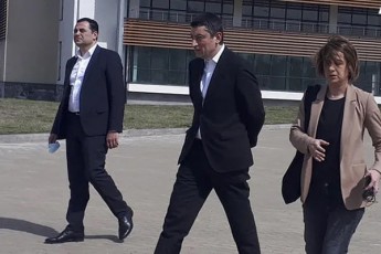 premieris-gancxadebiT-uaxloes-dReebSi-ruxis-sauniversiteto-klinika-koronavirusiT-inficirebuli-pacientebis-miRebas-SeZlebs