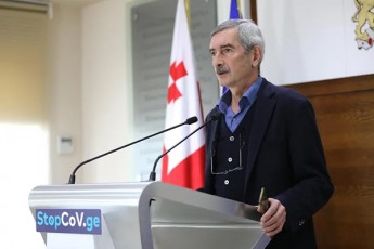 paata-imnaZe-Cveni-rekomendacia-maqsimalurad-Tavi-SevikavoT-kontaqtebisgan-exeba-yvelas---morwmuneebsac-aTeistebsac-antieklesiurebsac
