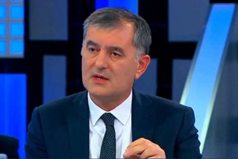 sozar-subari-ew-cixis-buntze-aRmovaCine-40-ze-meti-adamiani-romelsac-Wrilobebi-cecxlsasroli-iaraRiT-hqonda-miyenebuli