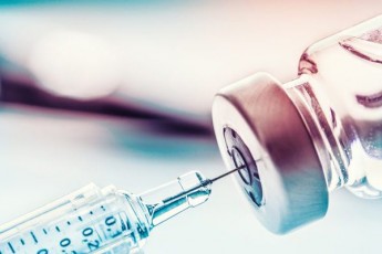 muSaoba-mimdinareobs-koronavirusis-sul-mcire-70-potenciur-vaqcinaze-cdebi-ki-uprecedento-siswrafiT-tardeba