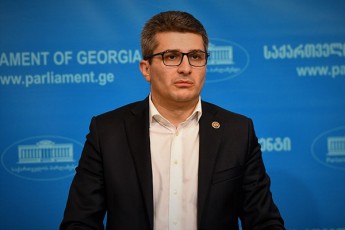 mamuka-mdinaraZe-sagangebo-mdgomareobis-vadis-gagrZelebasTan-dakavSirebiT-parlamentis-sxdoma-savaraudod-21-aprils-gaimarTeba