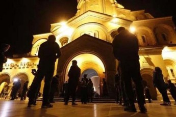 BBC-i-saqarTveloSi-aRdgomis-dResaswaulis-aRniSvnas-exmaureba