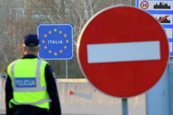 italiis-sazRvrebi-ucxoeli-turistebisTvis-wlis-bolomde-ar-gaixsneba