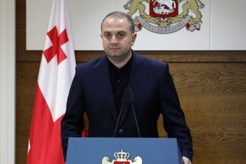 irakli-Ciqovani-sazogadoebrivi-transportis-moZraobis-aRdgenis-gadawyvetilebas-miviRebT-rogorc-ki-epidviTareba-mogvcems-saSualebas