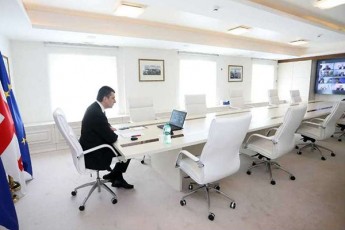 saqarTvelos-premier-ministrsa-da-evropuli-sabWos-prezidents-Soris-satelefono-saubari-Sedga