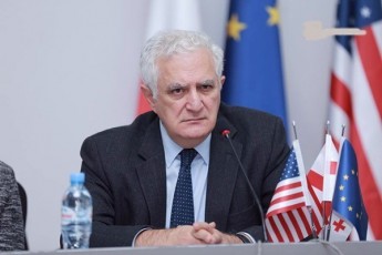axla-varT-Sida-gavrcelebis-me--7-kviraSi-davakvirdeT-me-7-da-me-8-kviras-rogor-gavivliT-amasobaSi-zafxulic-mogviwevs-dadgeba-Tbili-amindebi-da-imedi-gvaqvs-isic-garkveulad-Segvexideba