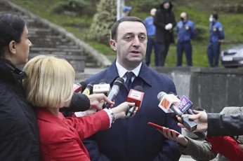 irakli-RaribaSvili--9-weli-prezidenti-iyo-uari-Tqva-saqarTvelos-moqalaqeobaze-gaxda-gubernatori-da-vnaxeT-rogor-samarcxvinod-gaaZeves-ukrainidan-Tmebis-TreviT