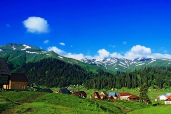 saqarTvelos-romeli-kurortebi-gamocxaddeba-koronavirusisgan-sufTa-zonebad
