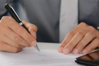 opoziciuri-partiebi-erTobliv-gancxadebas-avrceleben---vimedovnebT-giorgi-rurua-sapatimros-male-datovebs-Semdeg-ki-parlamenti-SeTanxmebul-sakonstitucio-cvlilebebs-miiRebs