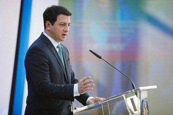 arCil-TalakvaZe-prezidentma-SeZlo-ori-damnaSavis-kanonis-farglebSi-gamoSveba-da-opoziciis-politikuri-avantiuris-CaSla
