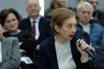 mTavarma-infeqcionistma-ganmarta-razea-damokidebuli-sazogadoebrivi-transportis-aRdgena