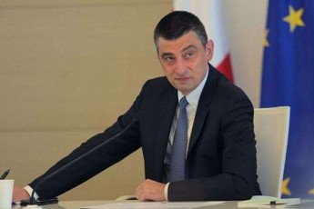 giorgi-gaxaria-saqarTvelo-iyo-pirveli-qveyana-sadac-aeroportebSi-Termoskriningi-ganxorcielda