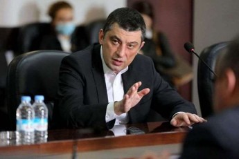 premieri-darwmunebuli-var-rom-saxelmwifos-moqalaqes-bizness-opozicias-SeuZlia-es-krizisi-gamoiyenos-rogorc-SesaZlebloba