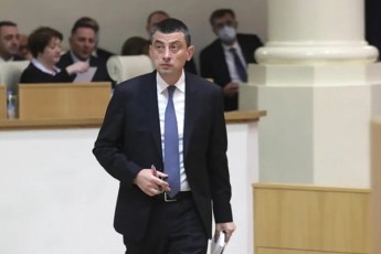 dRes-marTla-raRatom-midis-gaxaria-parlamentSi--kantrolka-unda-gaukeTos-Tu-evaseba-nacebis-Cagvra
