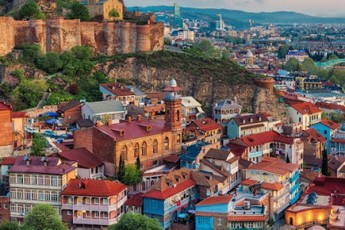 CNN-ma-saqarTvelo-saerTaSoriso-turizmisTvis-erT-erT-saukeTeso-mimarTulebad-daasaxela