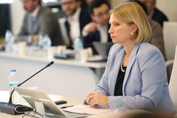 naTia-Turnava-Camosul-turistebs-yvela-normis-dacviT-vumaspinZlebT