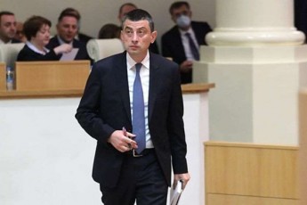 giorgi-gaxaria-mTavrobis-xelmZRvaneli-viqnebi-Tu-fermeri-Cems-gasakeTebels-yvelgan-gavakeTeb