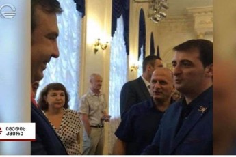 vin-arian-aqtivistebi-romlebic-varkeTilSi-skveris-gaxsnaze-kaxa-kalaZes-daupirispirdnen