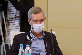 paata-imnaZe-niRabi-unda-ataros-yvelam-radgan-amas-praqtikulad-nulamde-dahyavs-virusis-gadadebis-riski