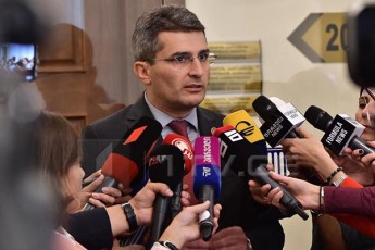 mamuka-mdinaraZe-iqneba-oponentebis-spekulaciebi-magram-mTavaria-uprecedentod-gamWvirvale-arCevnebis-CatarebaSi-erT-erTi-mTavari-roli-prokuraturamac-Seasrulos