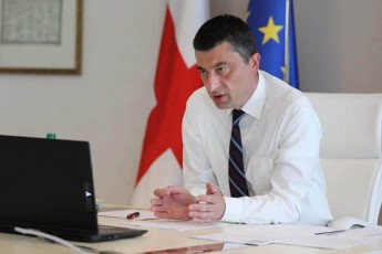 mTavrobis-gadawyvetilebiT-sazogadoebrivi-TavSeyris-adgilebSi-transportsa-da-restornebSi-dadgenili-wesebisa-da-standartebis-kontroli-gamkacrdeba