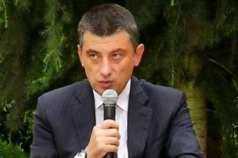 giorgi-gaxaria-yvelaferi-unda-gavakeToT-rom-mozrdili-Taoba-SevinarCunoT-aq-axalgazrdebi-gagiSvaT-ucxoeTSi-rom-miiRoT-kargi-ganaTleba