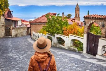 saqarTveloSi-adgilobrivi-turizmi-dReidan-ixsneba