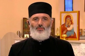 mama-andria-parizSi-qarTuli-samrevlos-gaxsnis-Sesaxeb-gadawyvetileba-arqimandrit-iereTeosis-Facebook-is-gverdidan-SevityveT